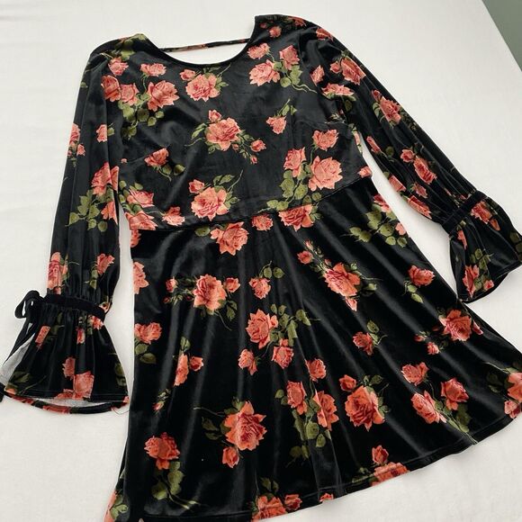 Exhilaration Dress Womens XL Black Floral Velvet Long Sleeve Goth Whimsigoth - Picture 2 of 11